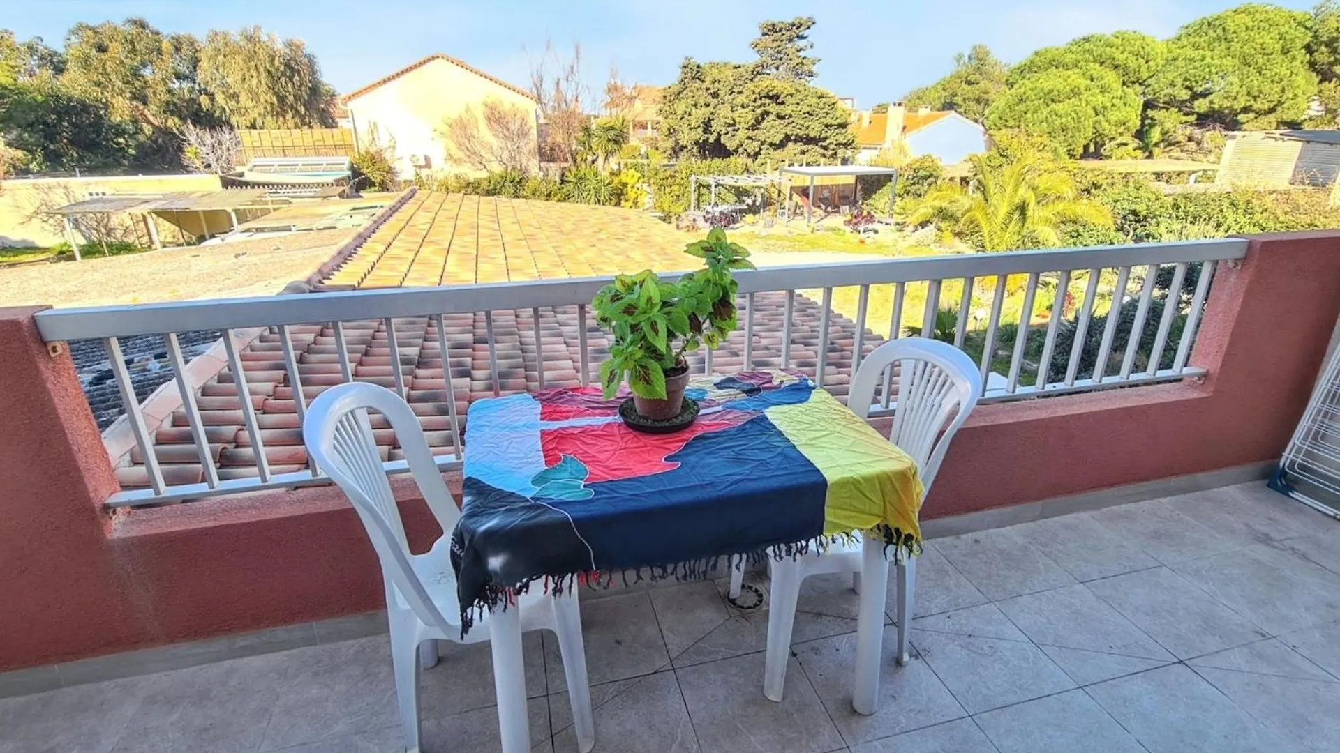 Studio Charmant A Hyeres Avec Barbecue 22 M² Apartment